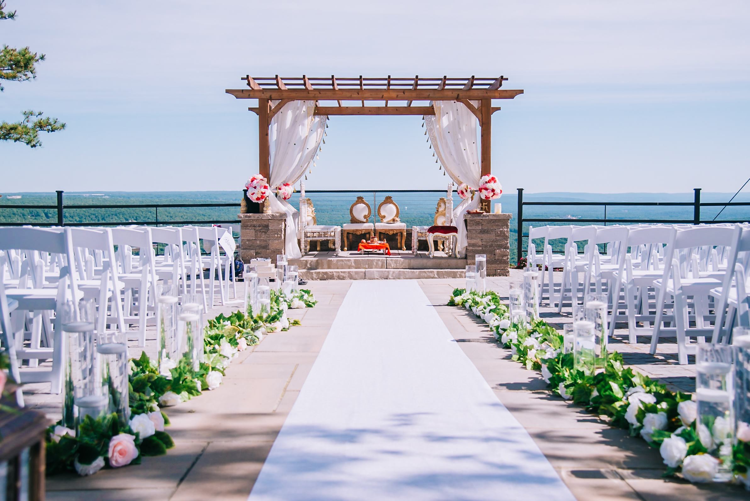 Services for organizing and holding weddings and celebrations
